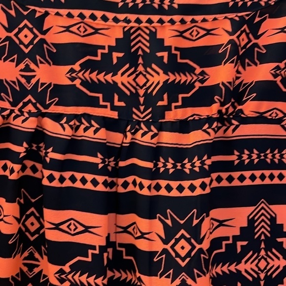 Rue 21 bright orange and black Aztec print tunic/ dress. Size Large - Picture 7 of 8